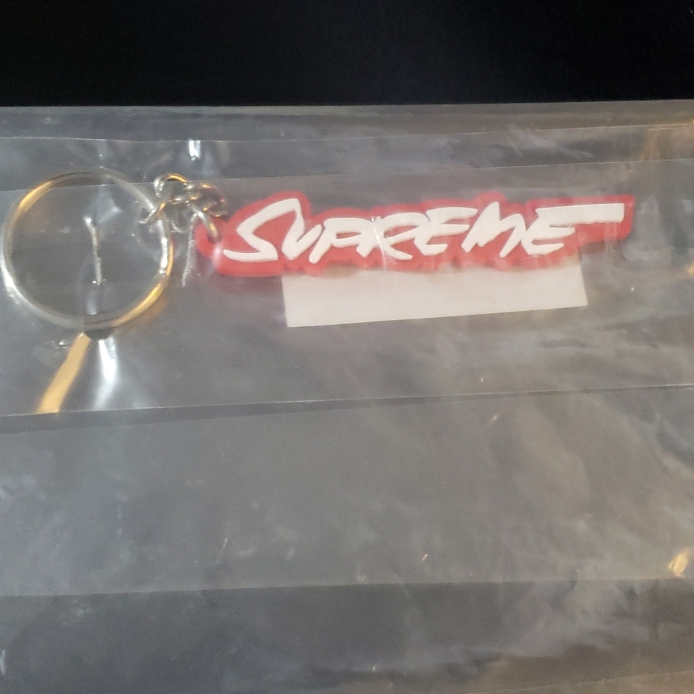 Supreme Keychain